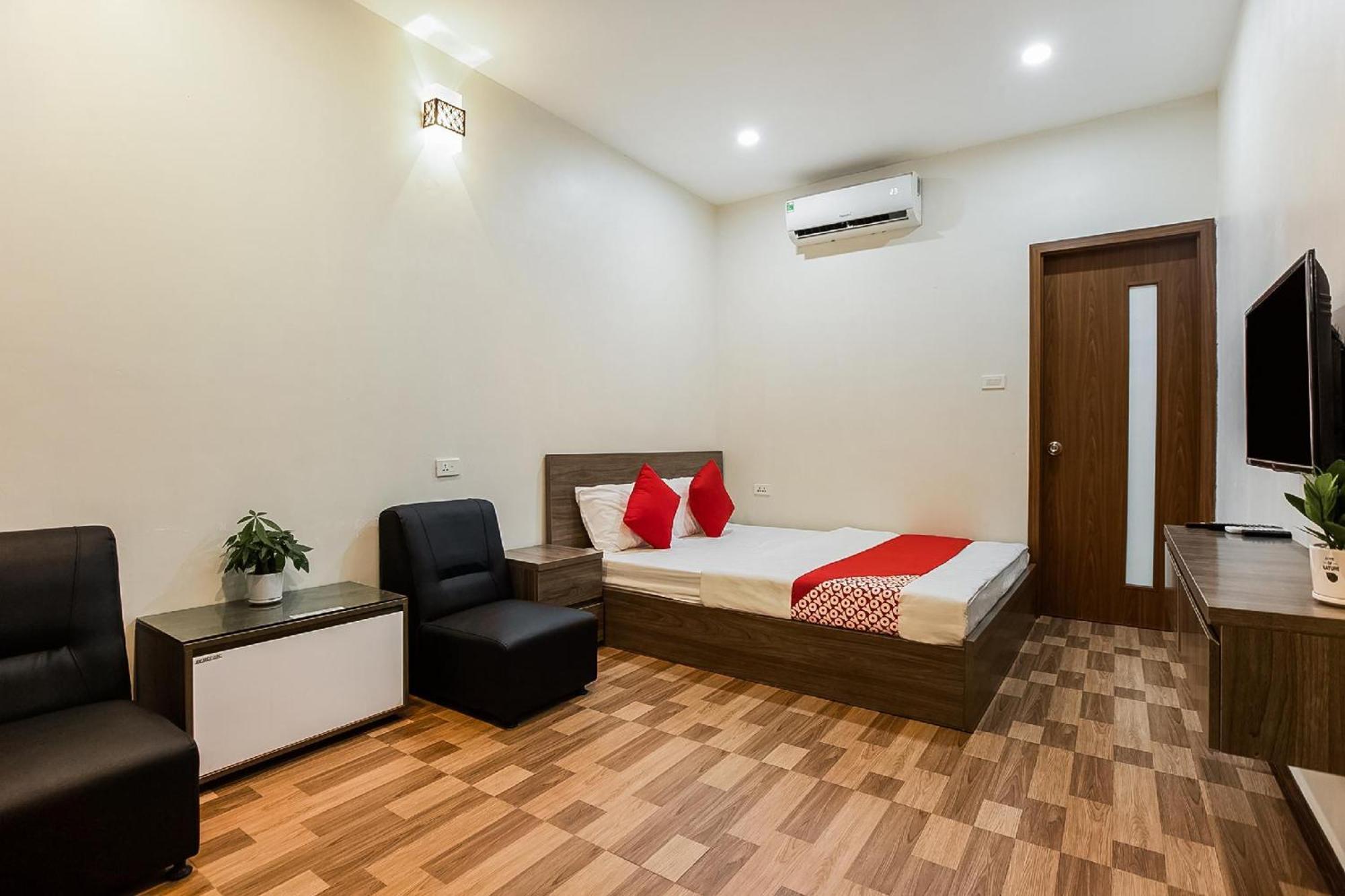 Khach San Giao Thong Hotel Ханой Екстериор снимка