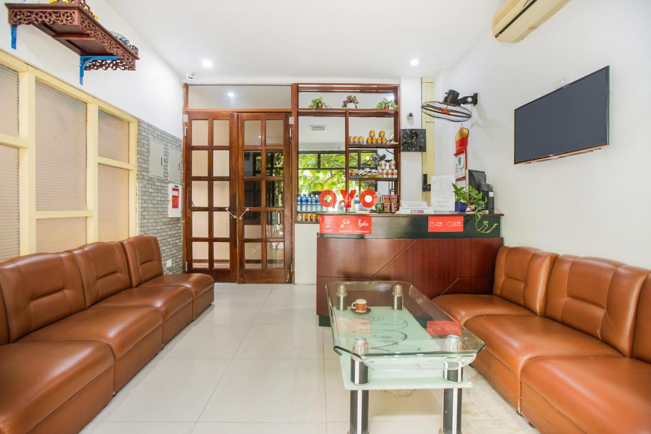 Khach San Giao Thong Hotel Ханой Екстериор снимка